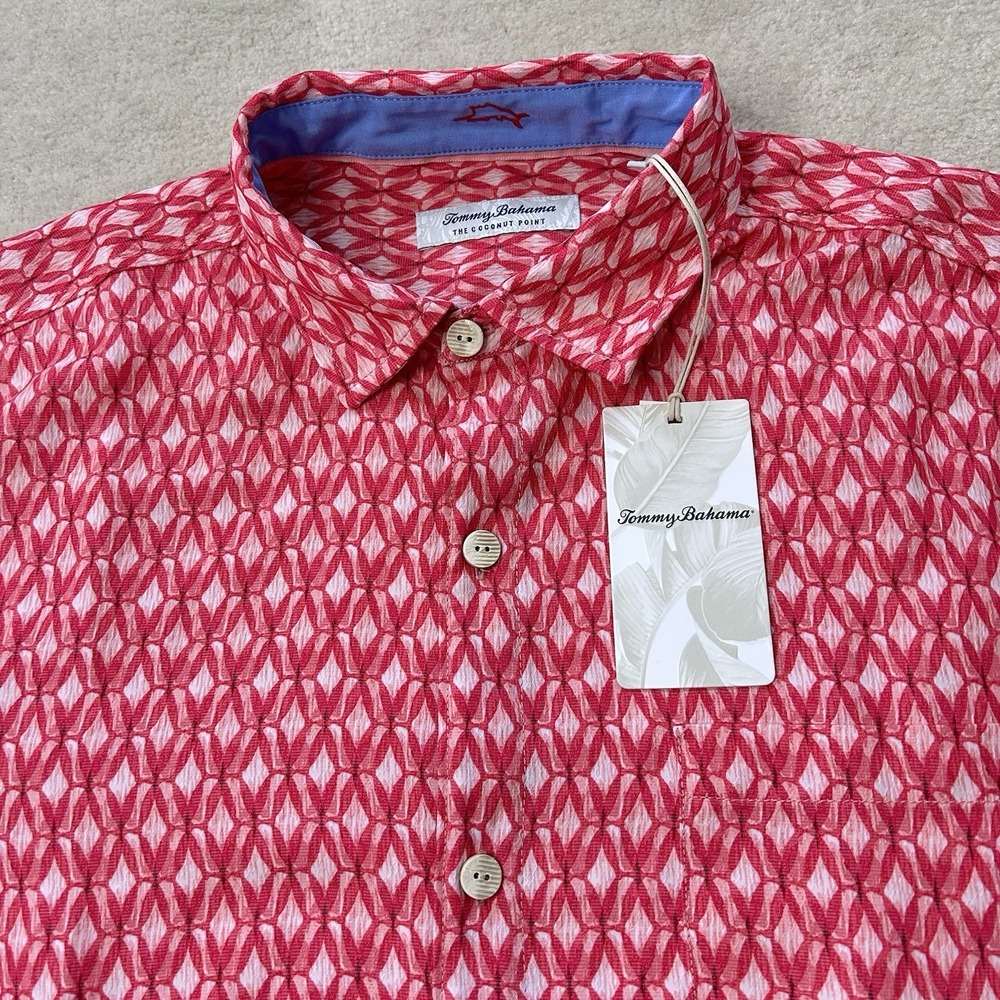 TOMMY BAHAMA Shirt Men's Large Coconut Point Dos Rios Button Up Hawaiian